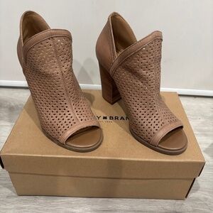 Lucky Brand booties size 6